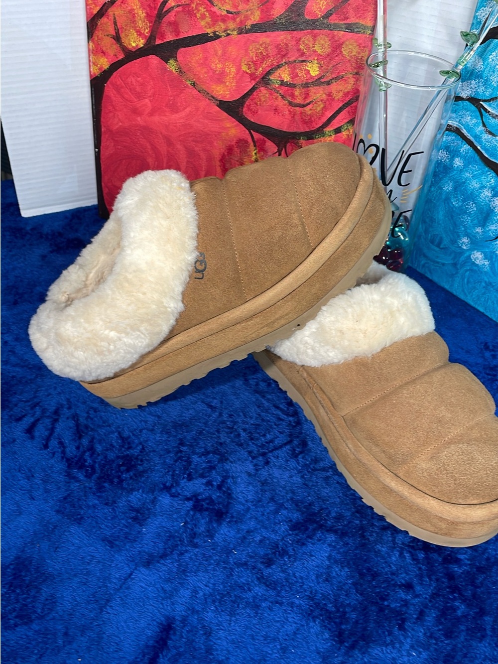 UGG Chestnut Suede Shearling-Lined Women’s Slipper Clog. Women’s size 10.